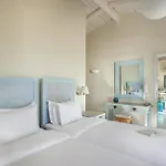 فيلة Urania Luxury