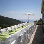 فيلة Urania Luxury