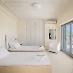 Urania Luxury *