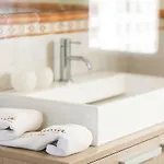 فيلة Urania Luxury