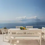 Urania Luxury * فاسيليكي