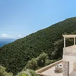 فيلة Urania Luxury فاسيليكي