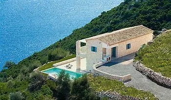 Urania Luxury Villa *