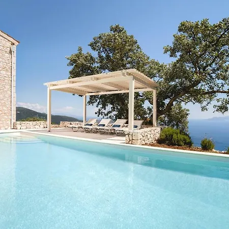 Urania Luxury *