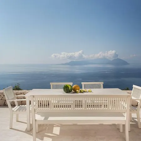 Urania Luxury * Vasiliki (Lefkada)