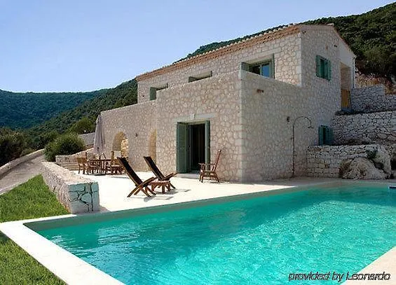 Urania Luxury * Vasiliki