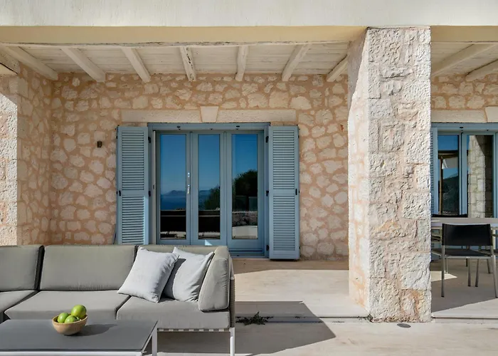 Urania Luxury *