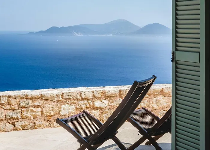 Urania Luxury