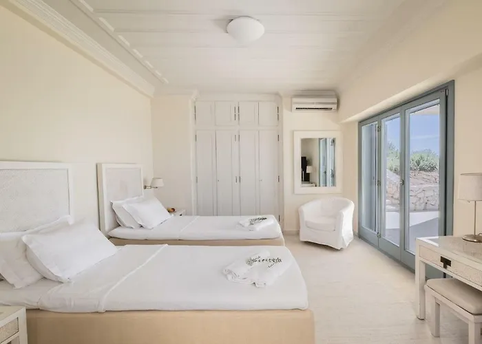 Urania Luxury *