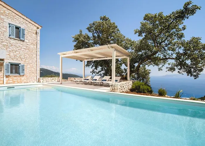 Urania Luxury *