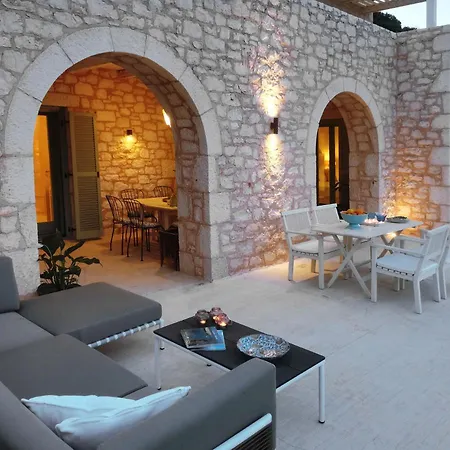 Urania Luxury * Vasiliki (Lefkada)