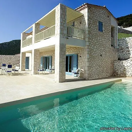 Urania Luxury Villa Vassiliki