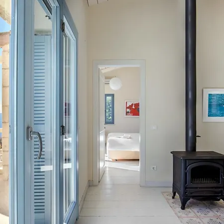 Urania Luxury * فاسيليكي