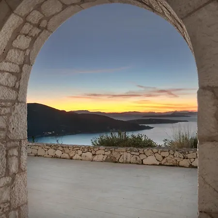 Urania Luxury * Vasiliki (Lefkada)