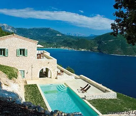 Urania Luxury * Vasiliki