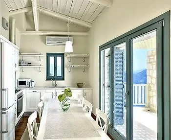 Urania Luxury * Vasiliki