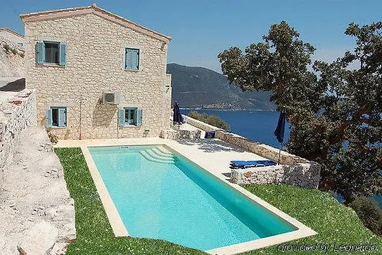 Urania Luxury Βασιλική