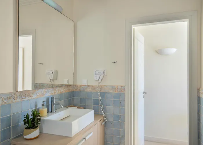 Urania Luxury Βασιλική