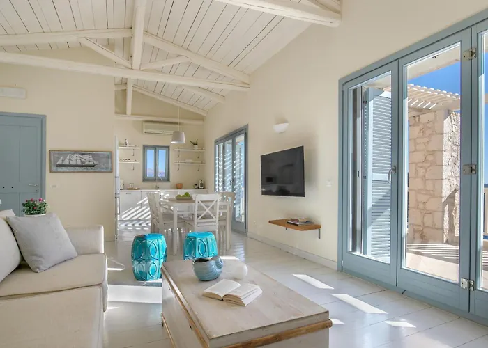 Urania Luxury Βίλα *