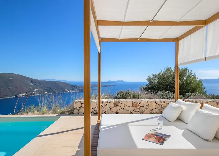 Urania Luxury *