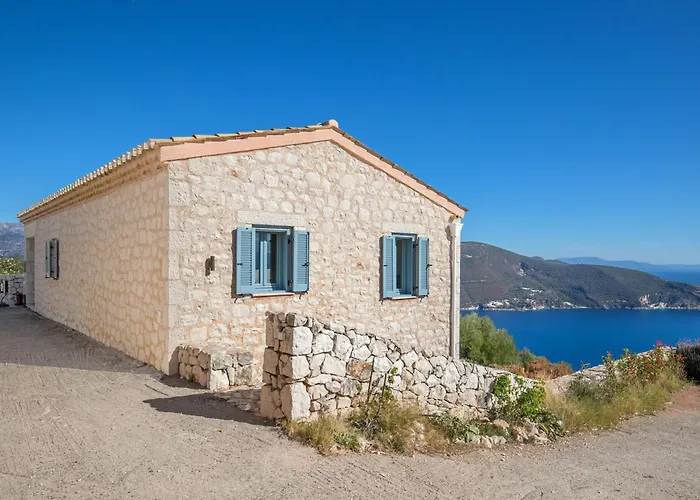 Urania Luxury