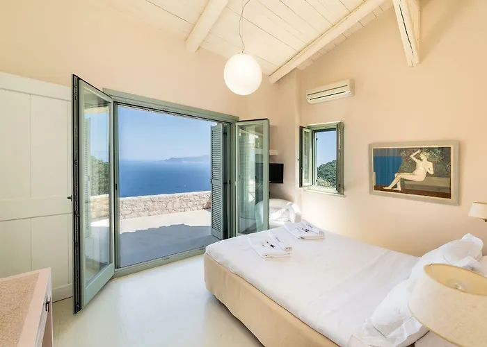 Urania Luxury Βίλα *